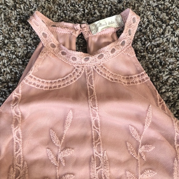 Altar’d State Mauve Halter Tank - Picture 2 of 4